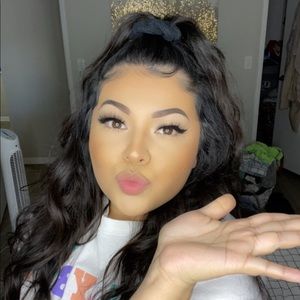 Meet your Posher, Richelyn